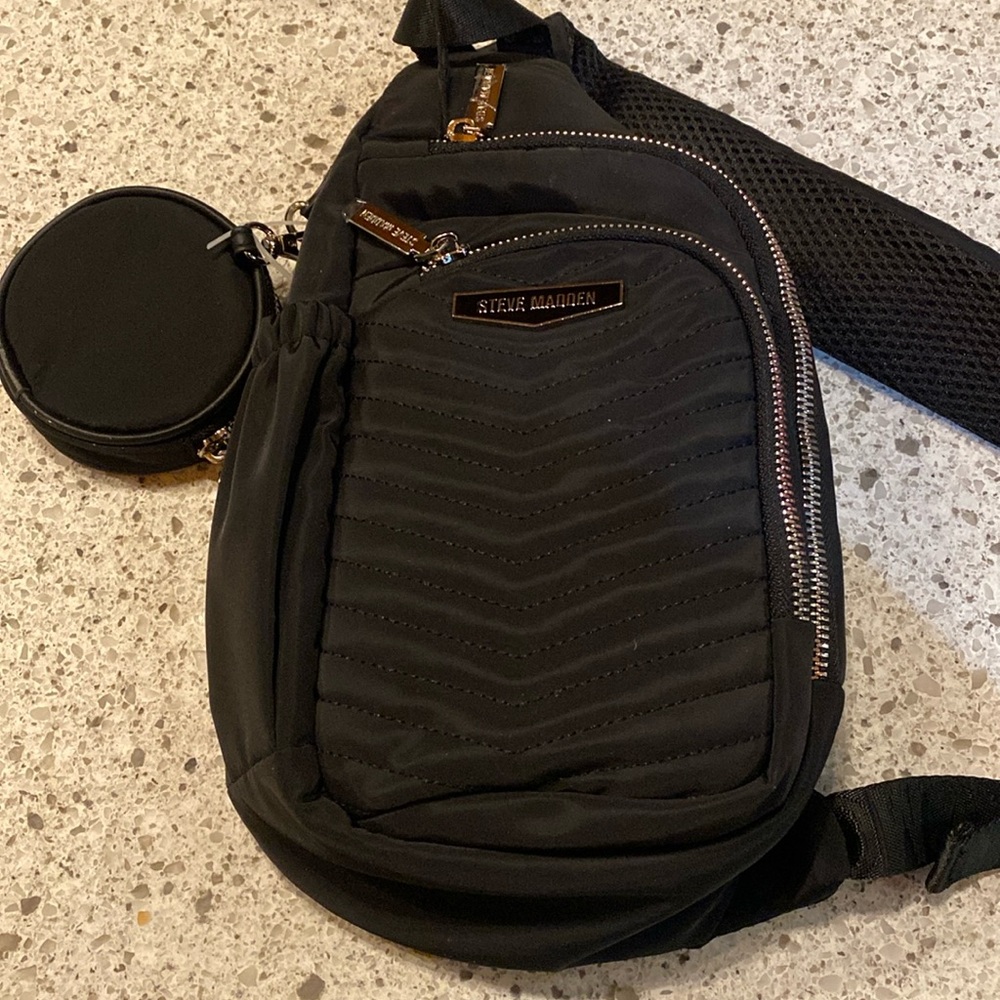 Steve Madden one strap bag basically brand new👍